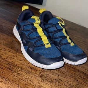 Kids New Balance slip on sneakers